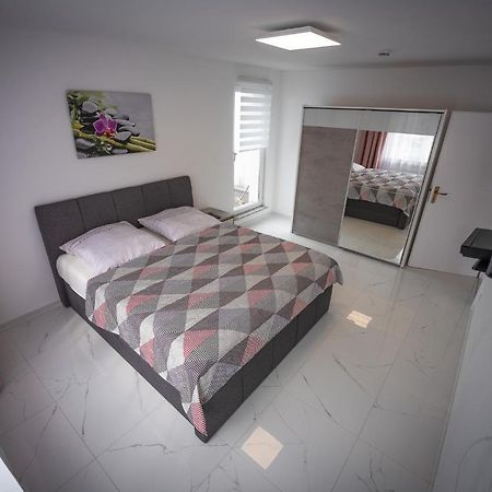 Wunderschoene Ferienwohnung In Solingen-Mitte エクステリア 写真