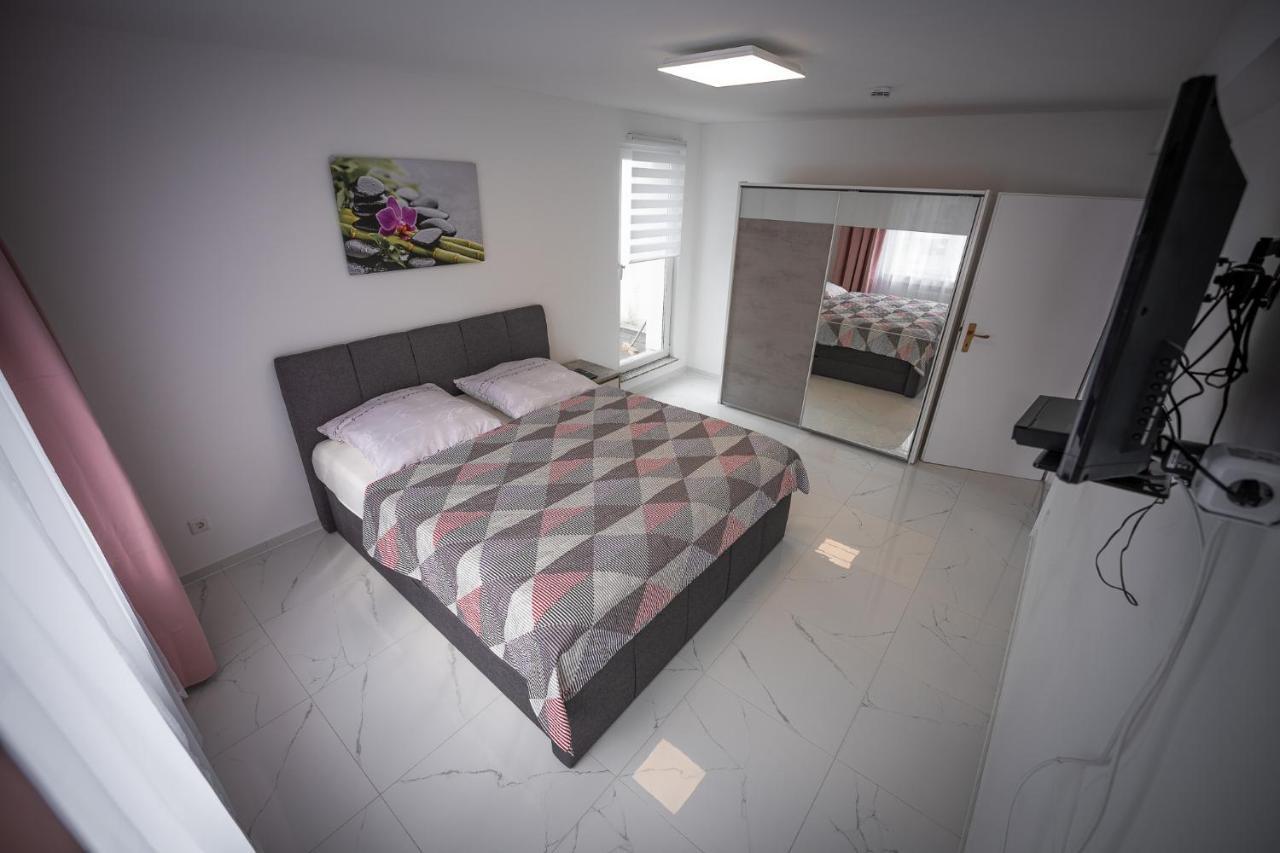 Wunderschoene Ferienwohnung In Solingen-Mitte エクステリア 写真