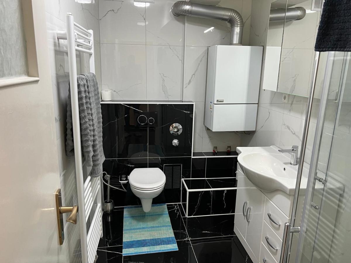 Wunderschoene Ferienwohnung In Solingen-Mitte エクステリア 写真